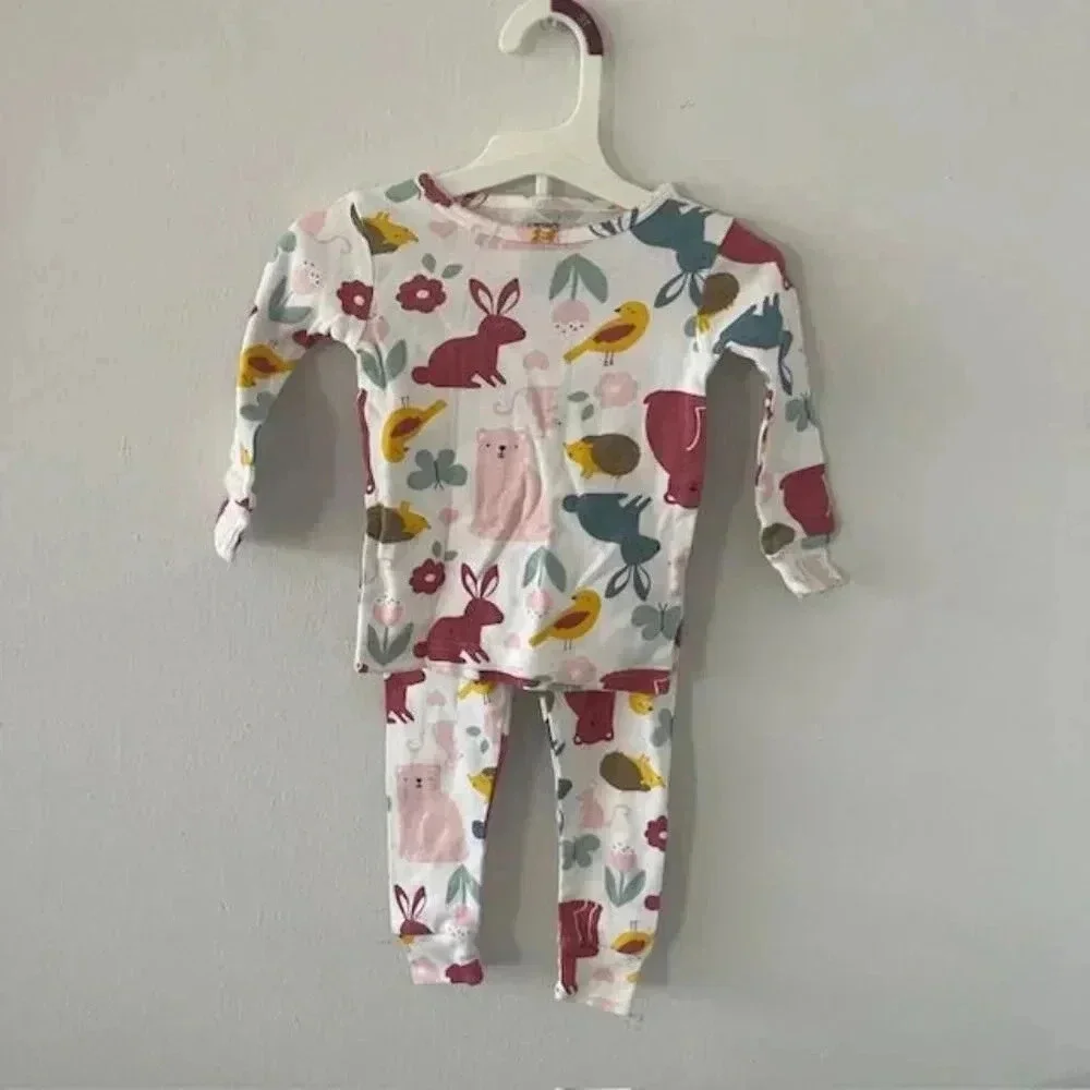 Carter's 2-piece pajama set for girls Size 12 months animal print